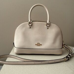 Coach classic crossbody